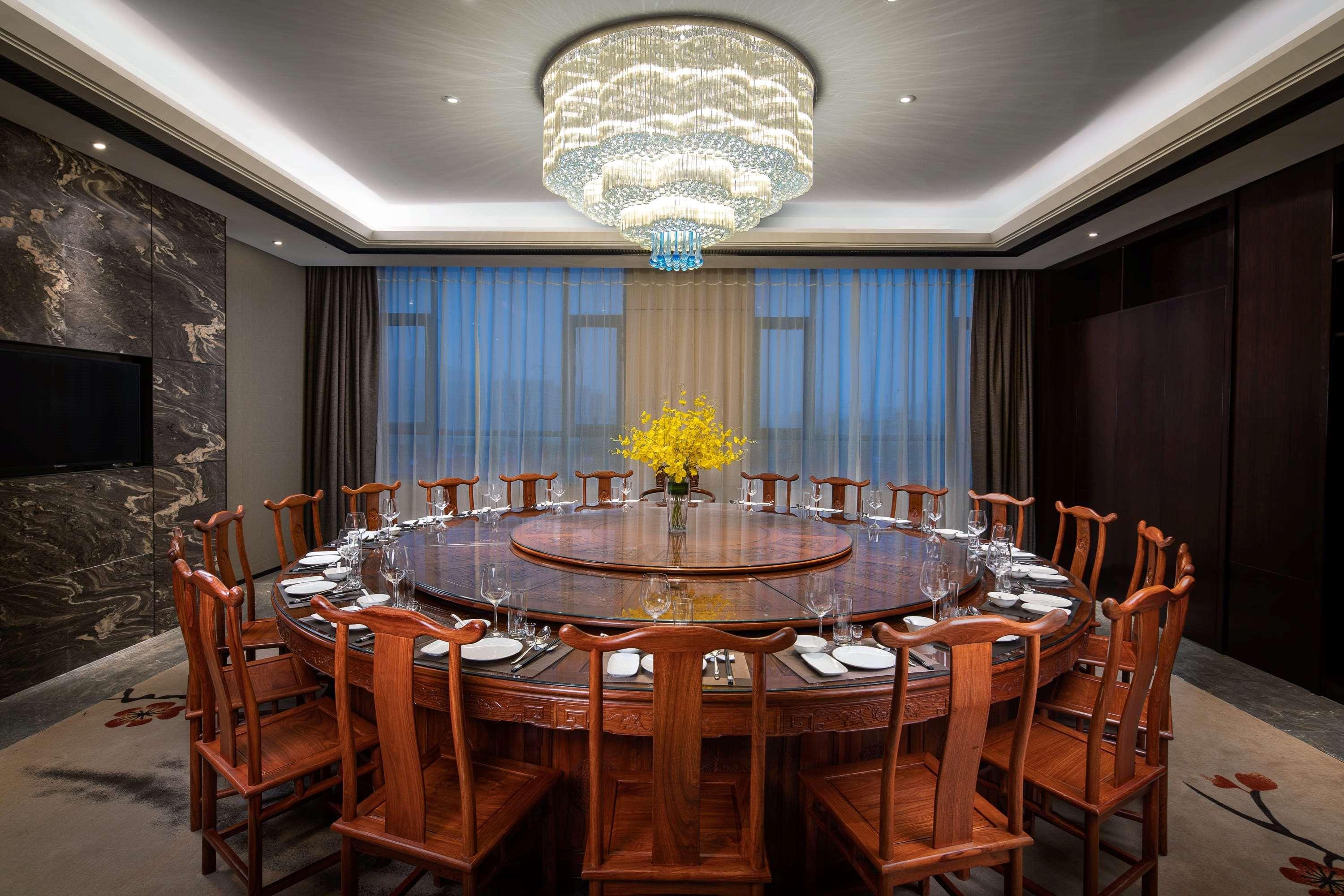 Отель Ramada Wyndham Zhengzhou Xinzheng Xinzheng  Экстерьер фото