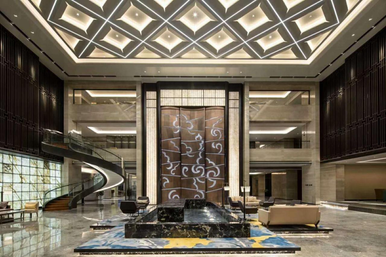Отель Ramada Wyndham Zhengzhou Xinzheng Xinzheng  Экстерьер фото
